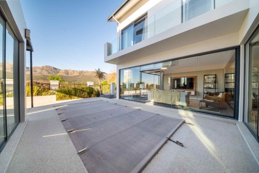 To Let 4 Bedroom Property for Rent in Val De Vie Estate Western Cape